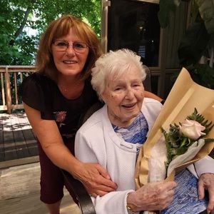 Meet your Posher, Ghislaine